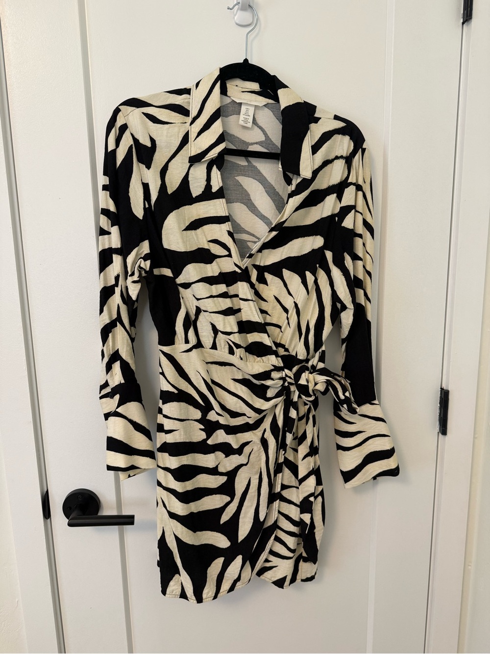 H&M Black and Cream Zebra Wrap Mini Dress